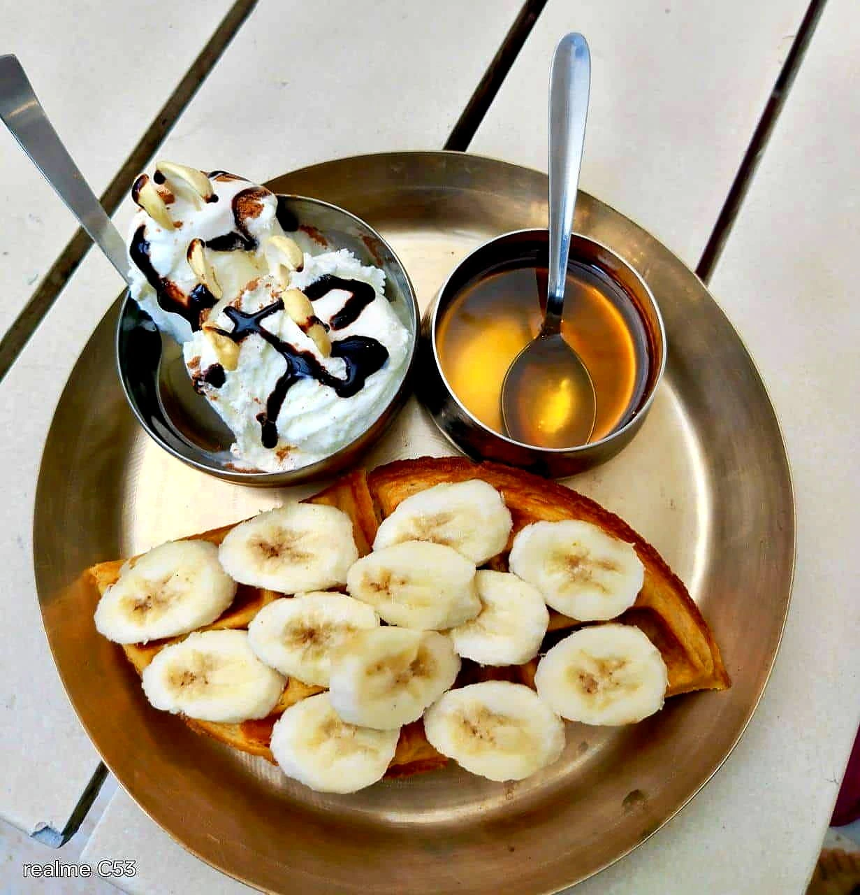 Banana pancakes served at Namma Ashram